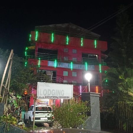 On Point Plaza Bed & Breakfast Murud  Exterior photo