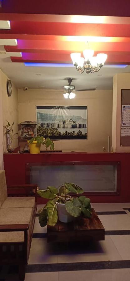 On Point Plaza Bed & Breakfast Murud  Exterior photo